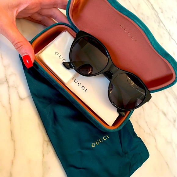 Gucci Accessories - GUCCI sunglasses